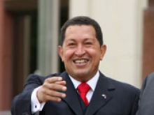 Чавес грозит миру удорожанием нефти до 200 долларов за баррель