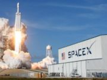 SpaceX получила контракт от Пентагона