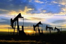 Казахстан увеличил добычу нефти в январе-апреле на 3%