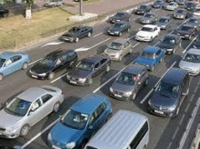 Три четверти машин в Алматы старше семи лет