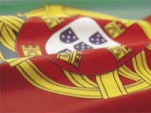 Португальских госслужащих лишили 13-й зарплаты