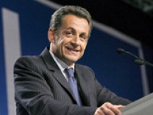 МВД Франции обещает выслать из страны 40 тысяч нелегалов в случае переизбрания Саркози