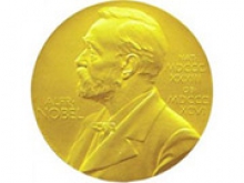 Нобелевские лауреаты потребовали лишить Евросоюз премии мира