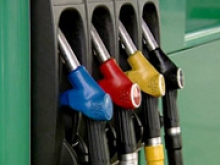 Небывалый рост: в России за месяц оптовые цены на бензин выросли на 30%