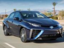 Toyota начала серийное производство первого в мире автомобиля с водородным двигателем
