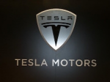 Автопроизводитель Tesla Motors изменит название