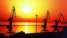 Поправки, запрещающие приватизацию международных морских портов, принял парламент Казахстана