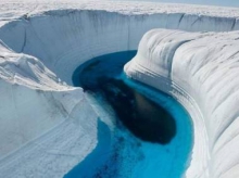 Подо льдом Гренландии обнаружено гигантское водохранилище
