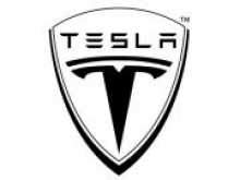 В марте Tesla собирается показать сразу два новых “бюджетных” электромобиля: Седан Model 3 и кроссовер
