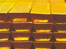 Стоимость золота на Лондонской бирже сегодня утром упала ниже 1820 долл./унция