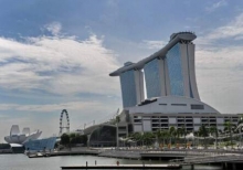 Самый удивительный отель в мире открылся в Сингапуре
