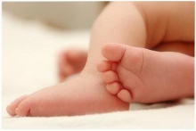 Матери, родившие тройню, будут получать пособие в размере 1 млн. тенге