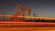Рост цен на нефть продолжается на данных по запасам сырья в США