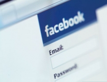 Миллионы американцев удалились из Facebook