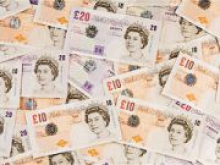 Банк Шотландии будет печатать полимерные банкноты