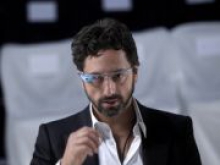 Google начнет раздачу тестовых кибер-очков Glass уже через месяц