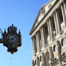 Банк Англии сохранил ставки в июне семью голосами против двух