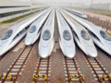 Китай вложит свыше 800 млрд юаней в железнодорожное строительство в 2016 г.