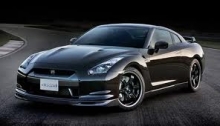 Nissan сделает суперкар GT-R еще мощнее