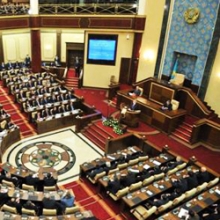 Депутаты потребовали раскрыть имена владельцев казахстанских банков