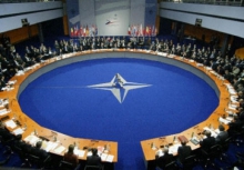 НАТО отложило приянтие решения о прекращении операции в Ливии