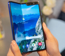 Смартфоны с гибким экраном Galaxy Fold распродали за один день