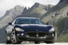 В Китае женщины скупают Ferrari и Maserati