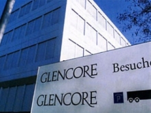 Акции Glencore в Гонконге подешевели на 3%