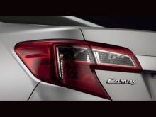 Toyota показал фрагмент Camry