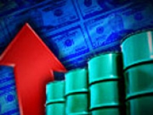 Цена на нефть достигла рекордных 124 долл за баррель
