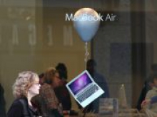 Apple выпустит MacBook Air с Retina-экраном до конца марта