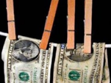 Всемирный банк призывает НБУ позакрывать «карманные институты» для отмывания денег
