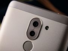 Huawei выпустила дешевый смартфон с двойной камерой