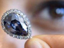 Редкий голубой бриллиант продан на аукционе Sotheby's за $6,7 млн