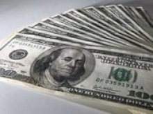 В Казахстане временно запретили покупать доллары