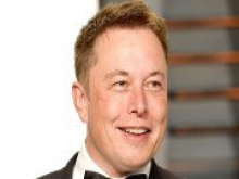 Илон Маск заявил, что предлагал главе Apple Тиму Куку купить Tesla