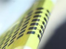 Новую ультратонкую солнечную батарею можно обернуть вокруг карандаша