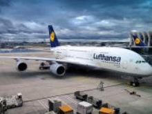 Авиакомпания Lufthansa получила квартальный убыток почти в 2 млрд евро