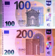 В ЕС вводятся в обращение новые купюры в 100 и 200 евро