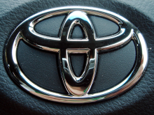Автомобили Toyota и Lexus отзывают из-за утечки охлаждающей жидкости