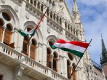 Венгрия начнет выдавать свидетельства о COVID-вакцинации