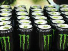 Coca-Cola приобрела долю производителя энергетиков Monster