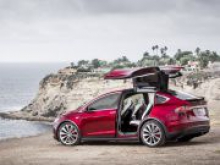 Tesla отзывает 2,7 тыс. кроссоверов Model X