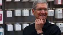 Гендиректор Apple Тим Кук заработал $4,25 млн за 2013 год