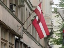В Латвии запретят наличные сделки для физических лиц на сумму свыше €7200