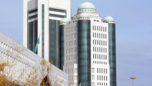 Парламент Казахстана принял закон о разграничении компетенции госорганов по бюджетному планированию