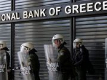 В Греции правительство заблокировало слияние двух крупных банков - они могут перейти под госконтроль