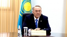 Назарбаев поручил не допустить роста цен на ГСМ и продтовары