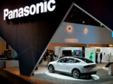 Panasonic рассчитывает создать бескобальтовую батарею для электромобилей Tesla до 2024 года