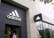 Adidas намерена добиться рекордных продаж